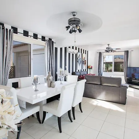 Mandali 7 Villa *